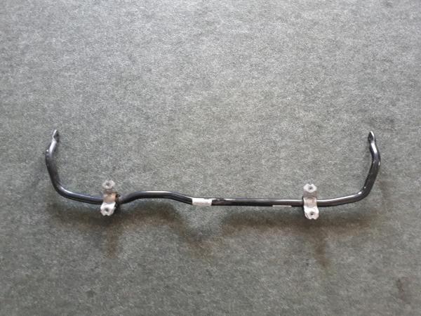 3Q0411303J Stabilisator vorne VW Tiguan 5NA Passat 3G (B8)- Gebraucht